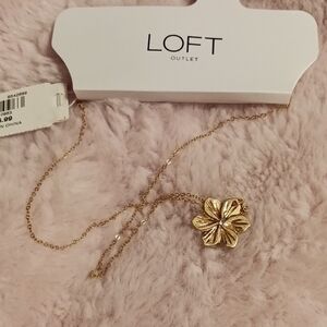 LOFT OUTLET Gold Flower Necklace